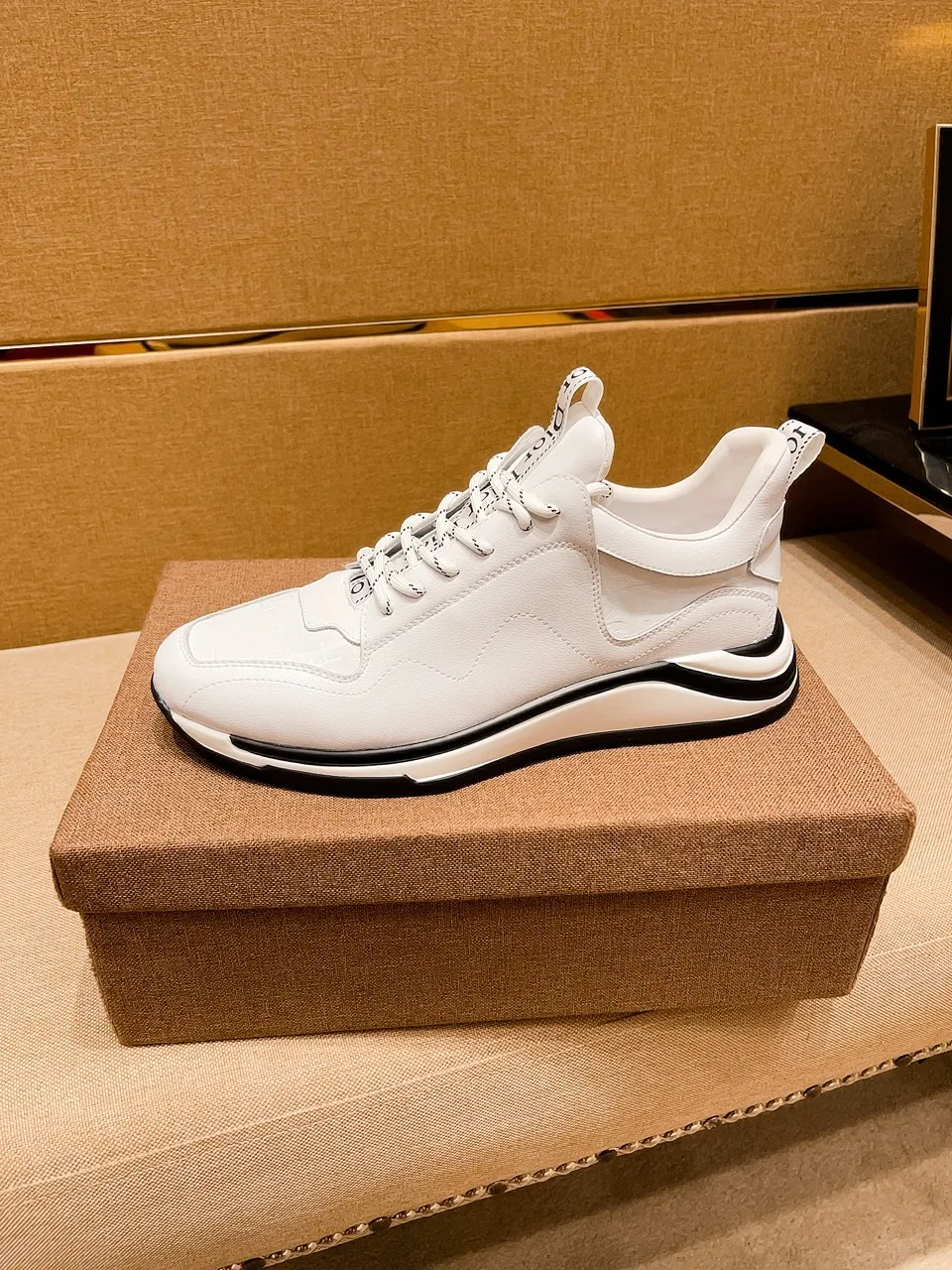 Men's shoes💰 420💰🔥[Dior]🔥High-end brand of men's shoes official website 1:1 latest masterpiece: the upper is made of Italian imported first-layer cowhide with a comfortable and breathable lining➕original non-slip and wear-resistant outsole🔥, making walking more convenient and comfortable! An exclusive new model, a stunning work, a beautiful 1:1 replica [color] compared to the official quality! Create a fashionable personality to set off your uniqueness! A must-have for trendy men! Classic🔥Size: Male 38-44 2⃣️colors available🔥